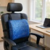 Coussin lombaire en mémoire de forme fixé sur le fauteuil de bureau Coussin lombaire en mémoire de forme fixé sur le fauteuil de bureau